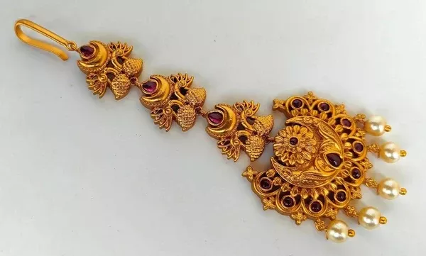 Matt Peacock Bridal Maang Tikka