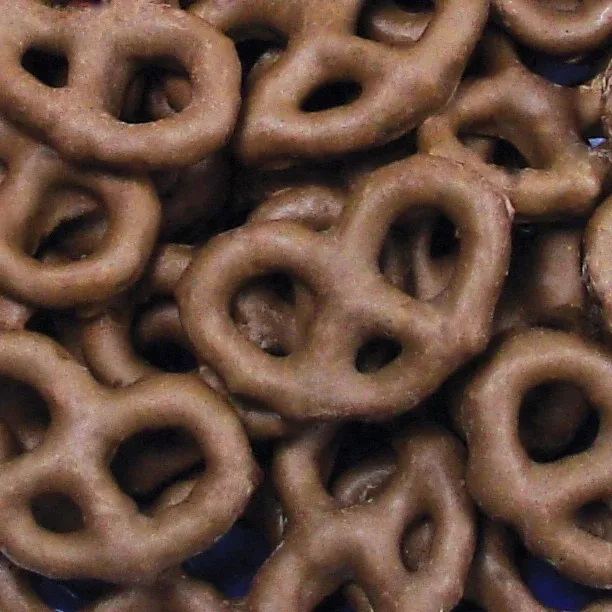 Milk Chocolate Covered Pretzels (Chalav Stam)